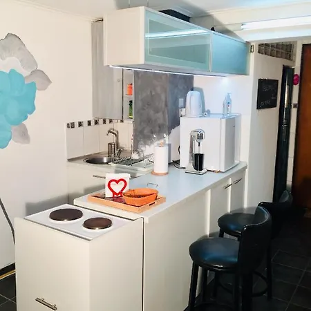 Esther Isimeriahomz Apartman