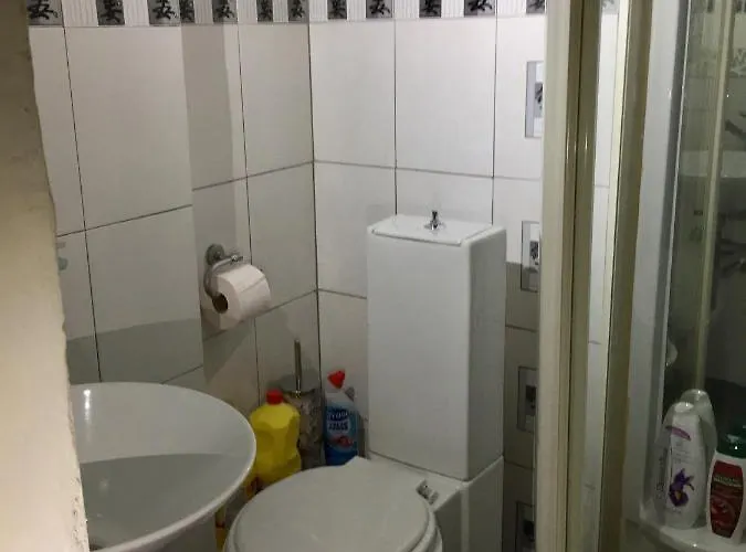 Esther Isimeriahomz Apartman